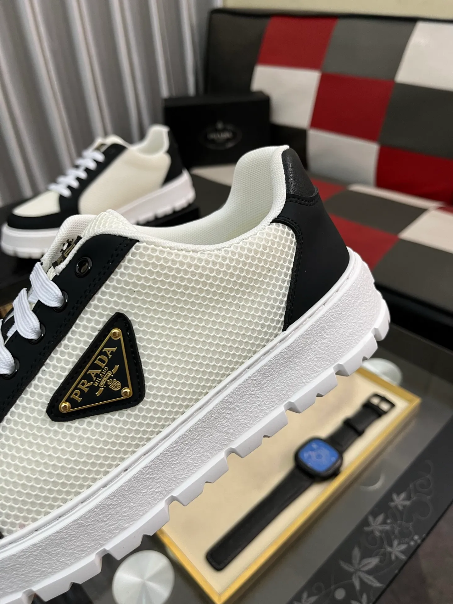Men's Men's Shoes💰440⌚️⌚️《PRADA*》The latest and most popular casual shoes, top brand [seduce] luxury~purchasing agent, top~quality. [Strong] The upper is made of imported breathable special materials ➕ breathable feet (•) with fine workmanship. Original stylish and stylish soft rubber wear-resistant outsole, light and comfortable on the foot, size: 38-445️⃣colors available